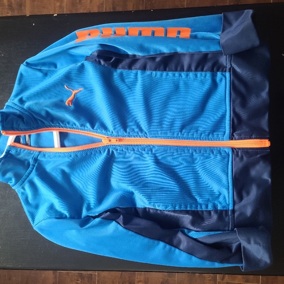 Boys Puma zip up jacket Size 5 - Picture 4 of 5